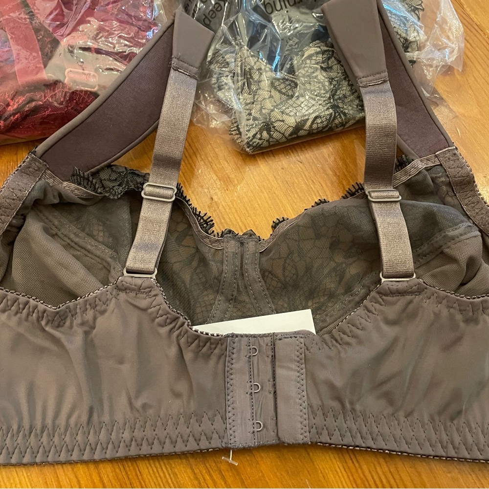 Wireless Minimizer Bras 3 Pack - Picture 5 of 7